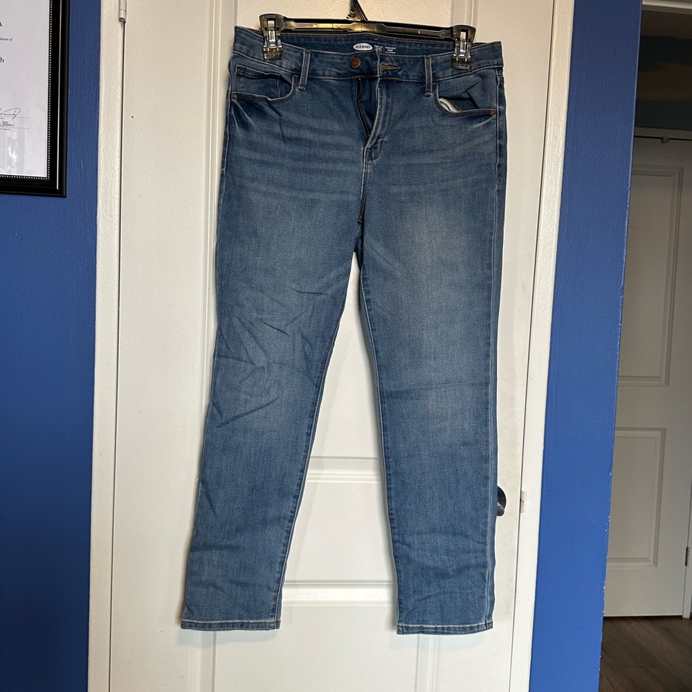 OLD NAVY straight cut jeans